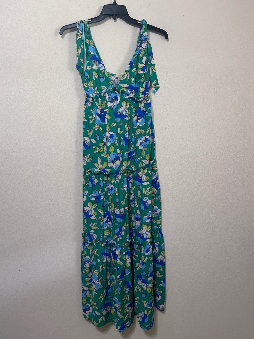Monteau Los Angeles Floral Tiered Maxi Dress Green Blue Tie Strap Casual Size M - Picture 9 of 11